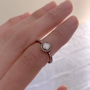 Pandora rose gold ring